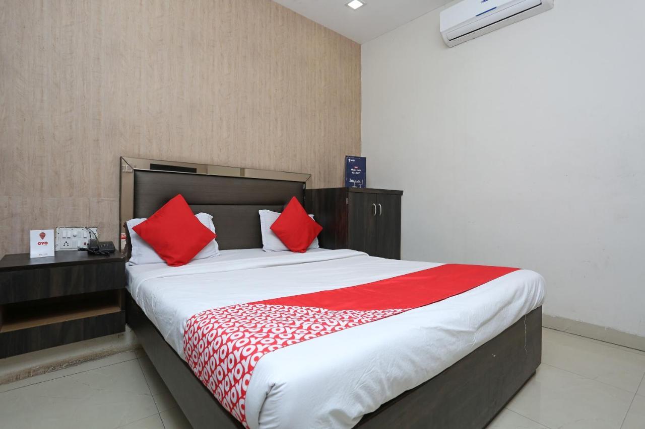 Oyo 6325 Hotel Kiran Rāipur Екстериор снимка
