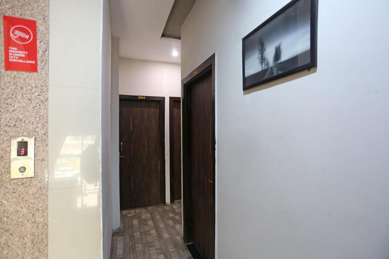 Oyo 6325 Hotel Kiran Rāipur Екстериор снимка