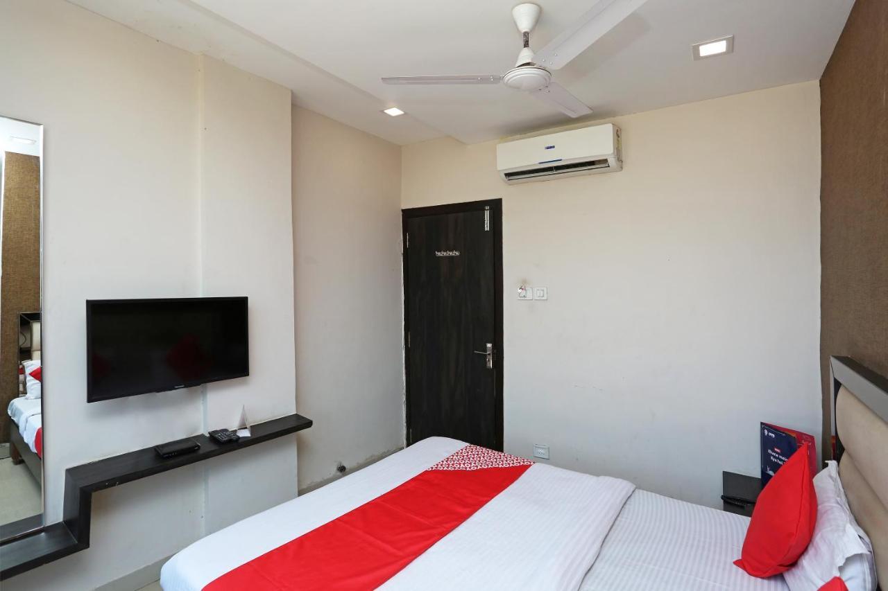 Oyo 6325 Hotel Kiran Rāipur Екстериор снимка